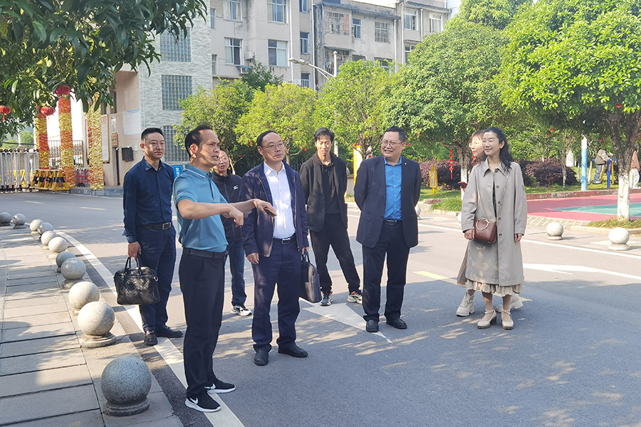 说明: //www.eliteszm.com/__local/6/6A/66/47572E0200F06A9F3016348D1C7_9AD91F44_56E35.jpg